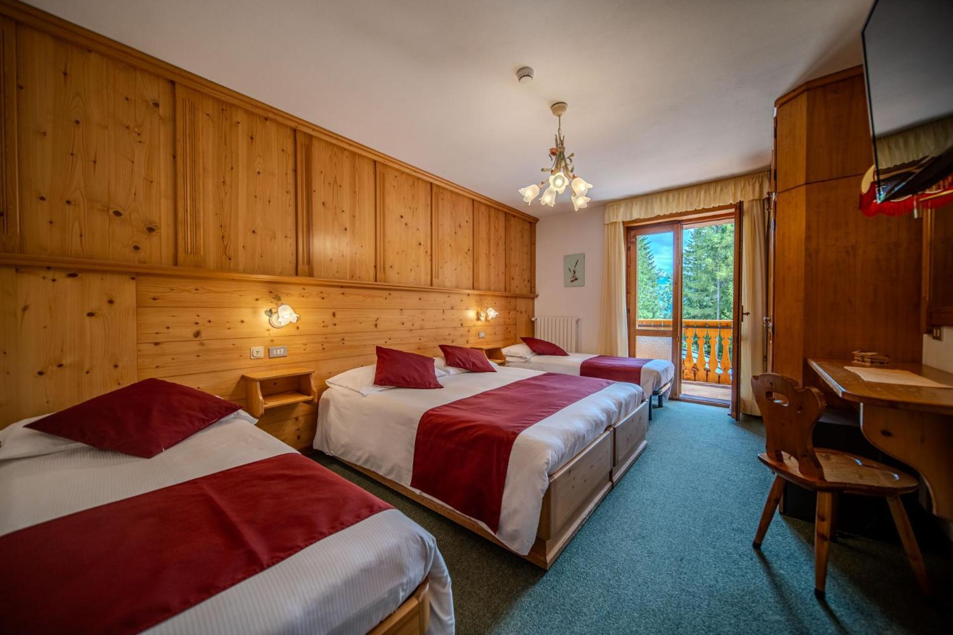 Hotel Il Cardo San Vito di Cadore Dış mekan fotoğraf